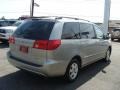 2010 Silver Shadow Pearl Toyota Sienna LE  photo #4