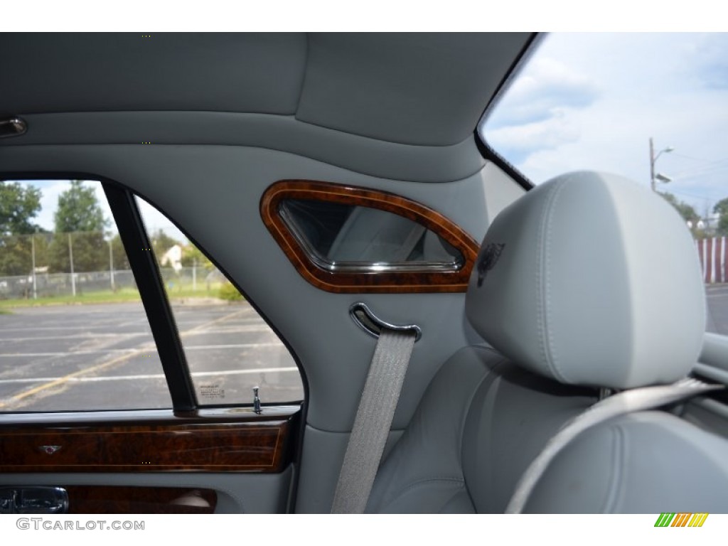 2004 Arnage R - Silver Tempest / Stratus Grey photo #36