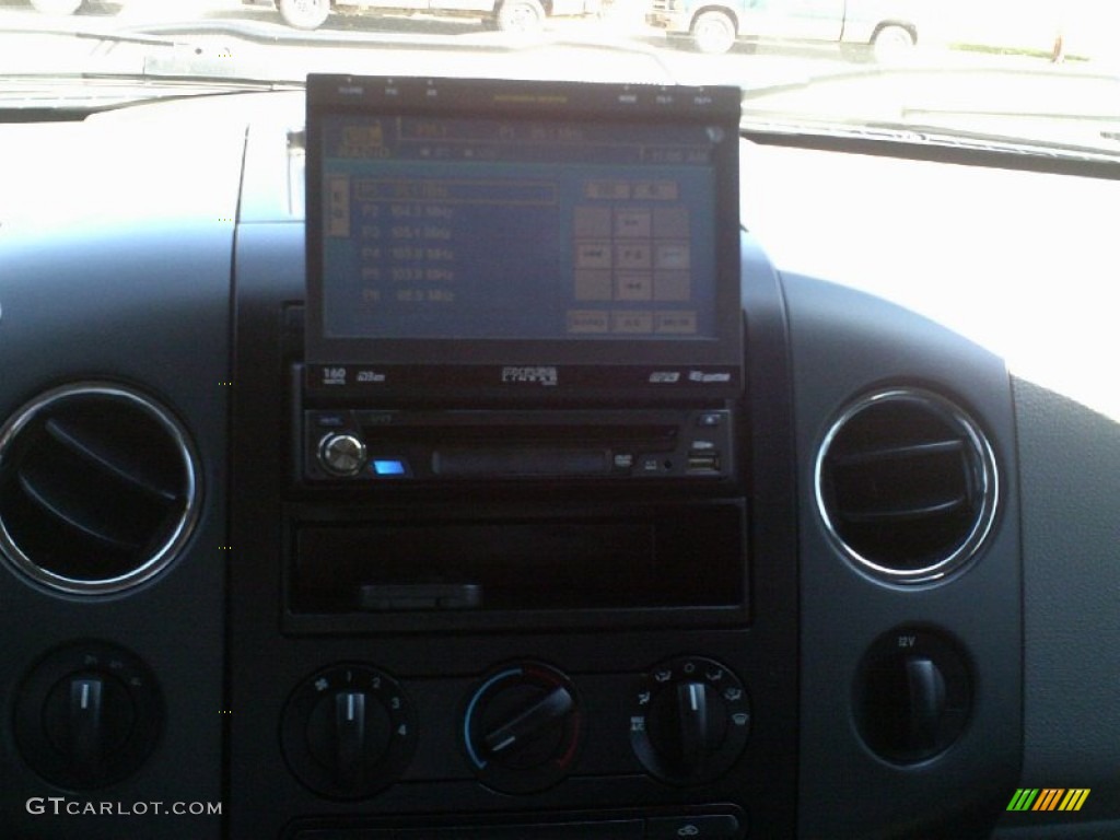 2006 F150 XLT SuperCab 4x4 - Silver Metallic / Medium/Dark Flint photo #18