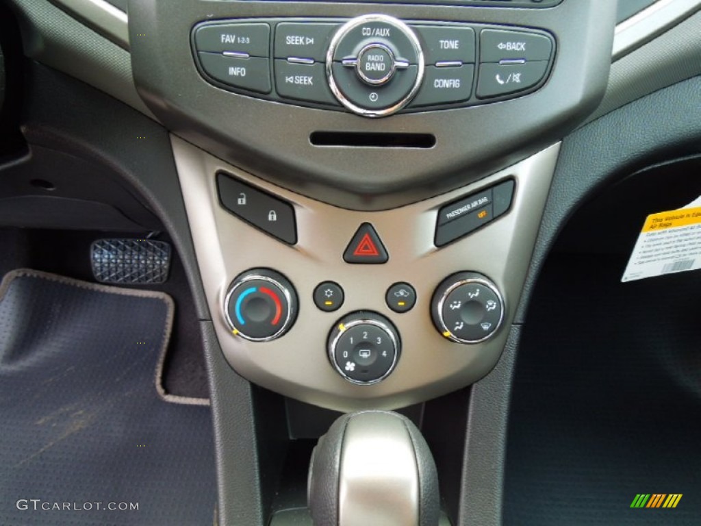 2012 Chevrolet Sonic LT Hatch Controls Photo #69720864
