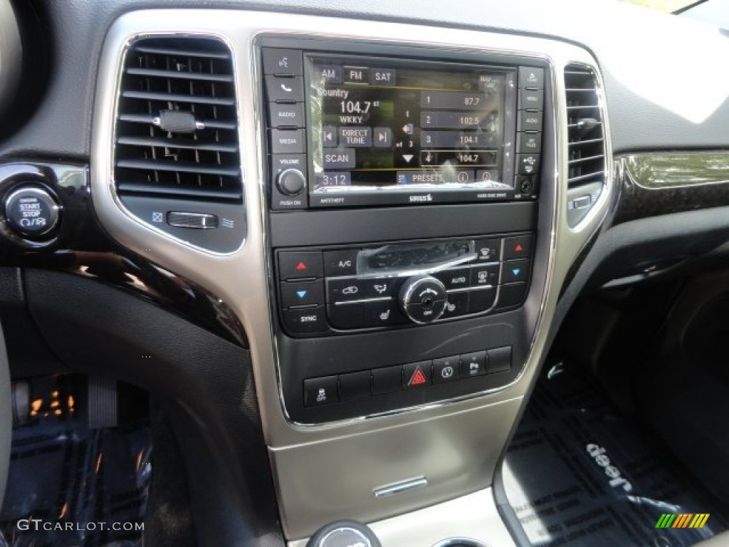 2013 Grand Cherokee Laredo X Package 4x4 - Bright Silver Metallic / Black photo #8