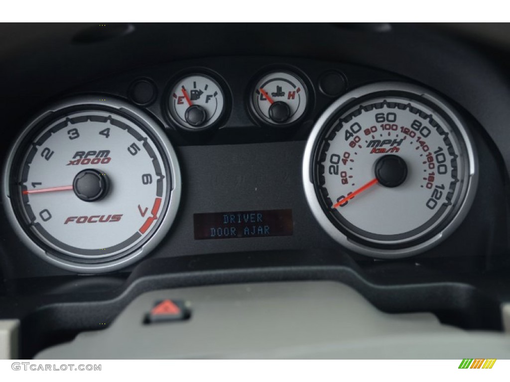 2010 Ford Focus SE Sedan Gauges Photo #69722733