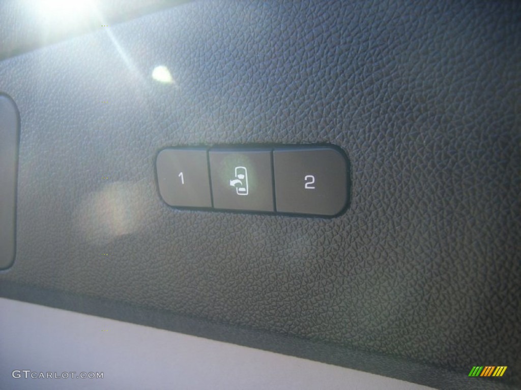 2008 Acadia SLT - Carbon Black Metallic / Light Titanium photo #25