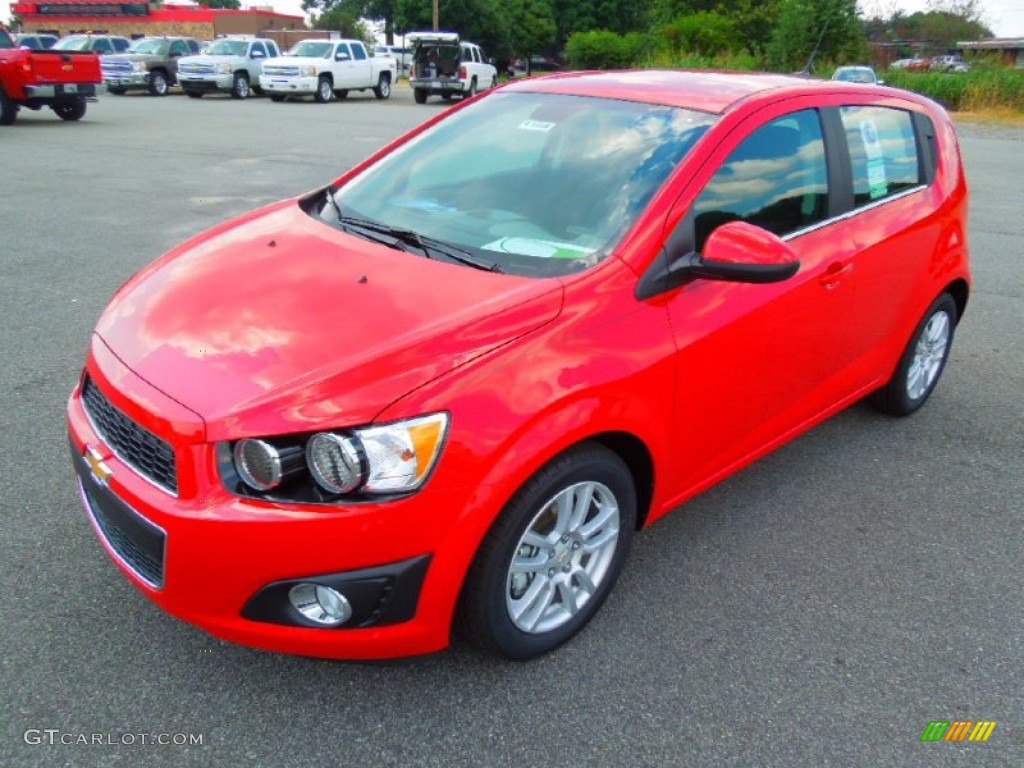 2012 Sonic LT Hatch - Victory Red / Jet Black/Dark Titanium photo #2