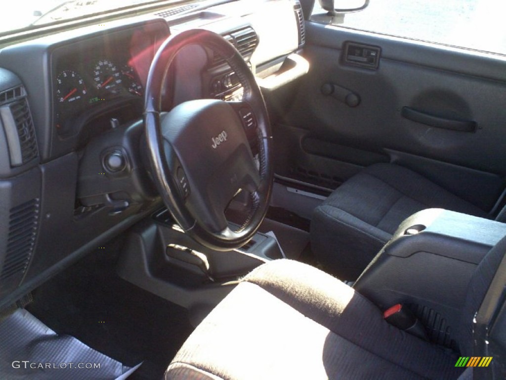 2004 Wrangler X 4x4 - Stone White / Dark Slate Gray photo #15