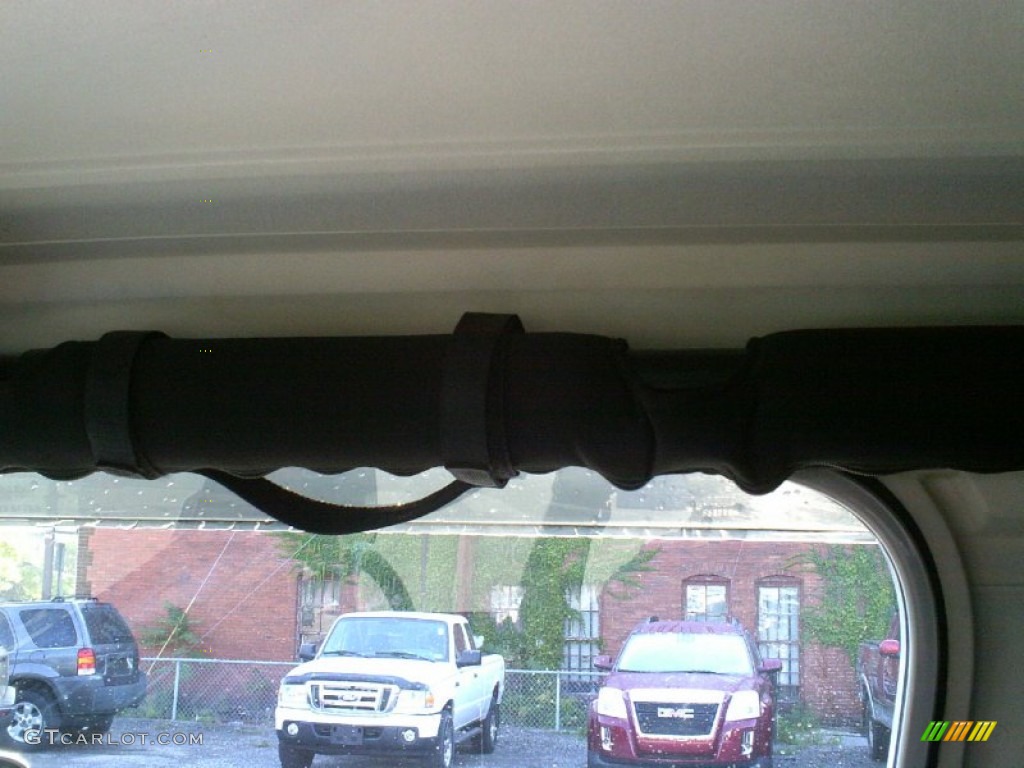 2004 Wrangler X 4x4 - Stone White / Dark Slate Gray photo #19