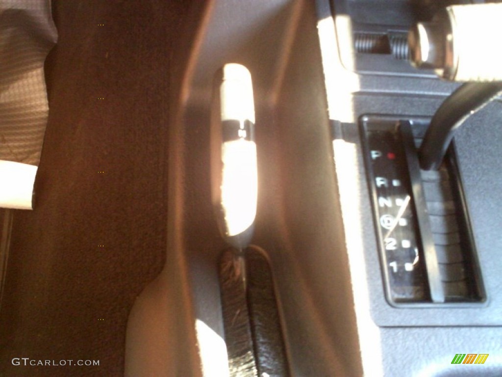 2004 Wrangler X 4x4 - Stone White / Dark Slate Gray photo #23