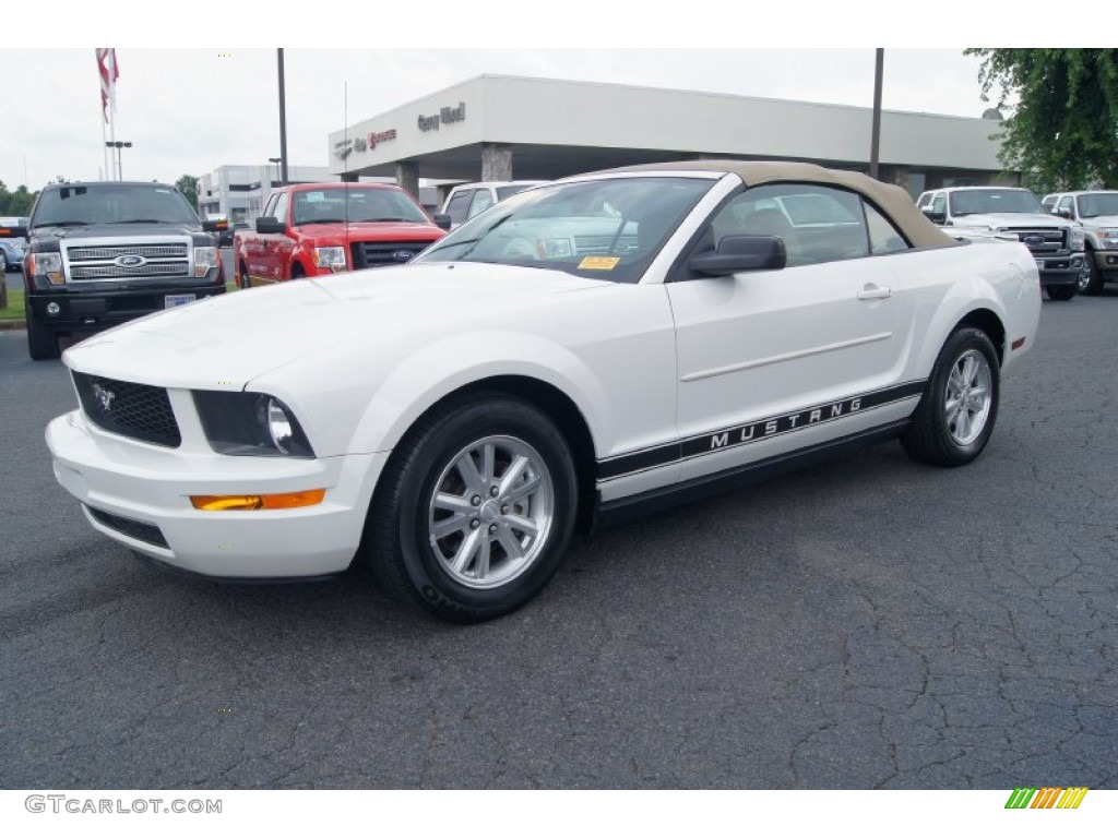 2007 Mustang V6 Deluxe Convertible - Performance White / Medium Parchment photo #6