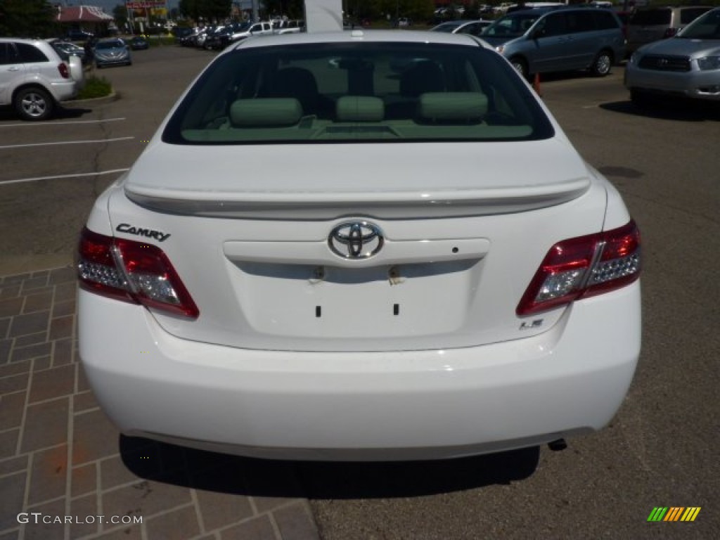 2010 Camry LE - Super White / Bisque photo #6