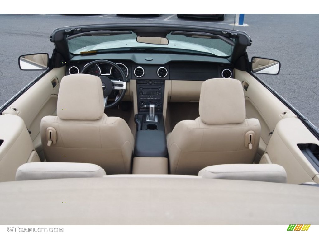 2007 Mustang V6 Deluxe Convertible - Performance White / Medium Parchment photo #28