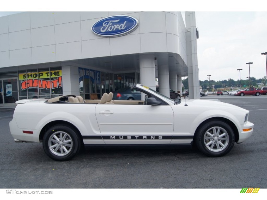 2007 Mustang V6 Deluxe Convertible - Performance White / Medium Parchment photo #29