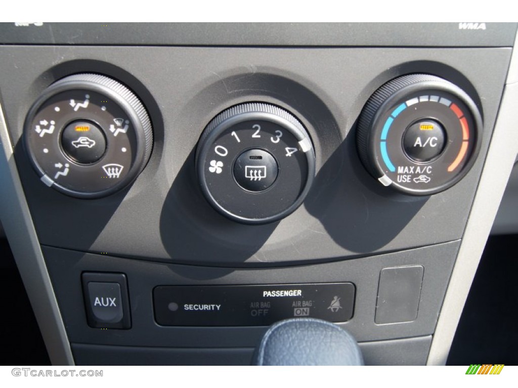 2013 Toyota Corolla L Controls Photo #69733906