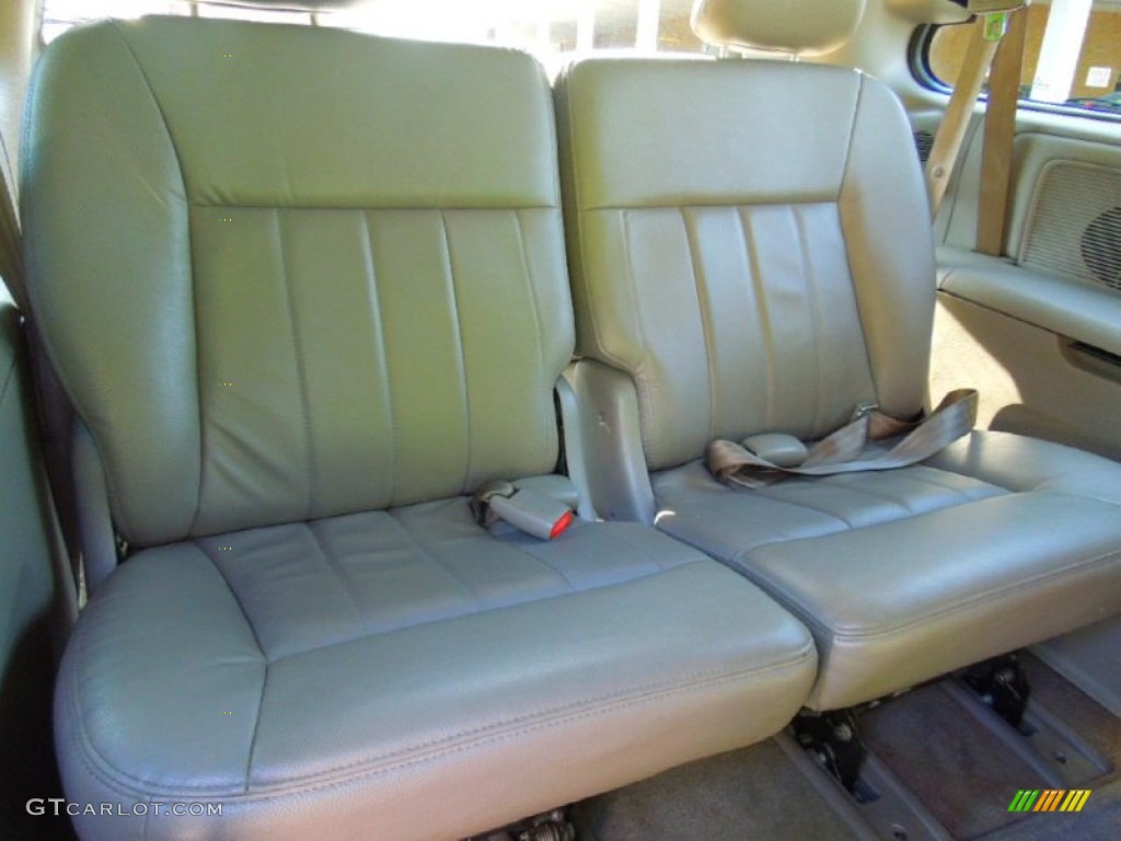 2003 Town & Country LXi - Satin Jade Pearl / Taupe photo #19