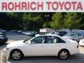Diamond White Pearl 2004 Toyota Avalon XLS