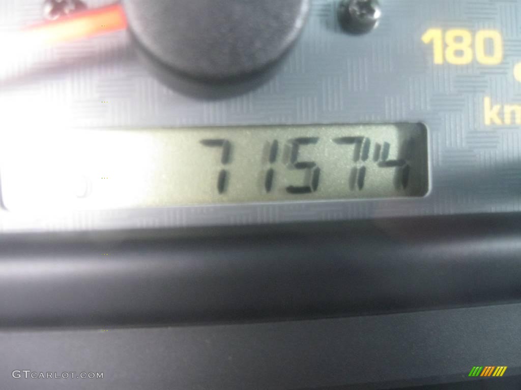2000 4Runner SR5 4x4 - Black / Gray photo #2
