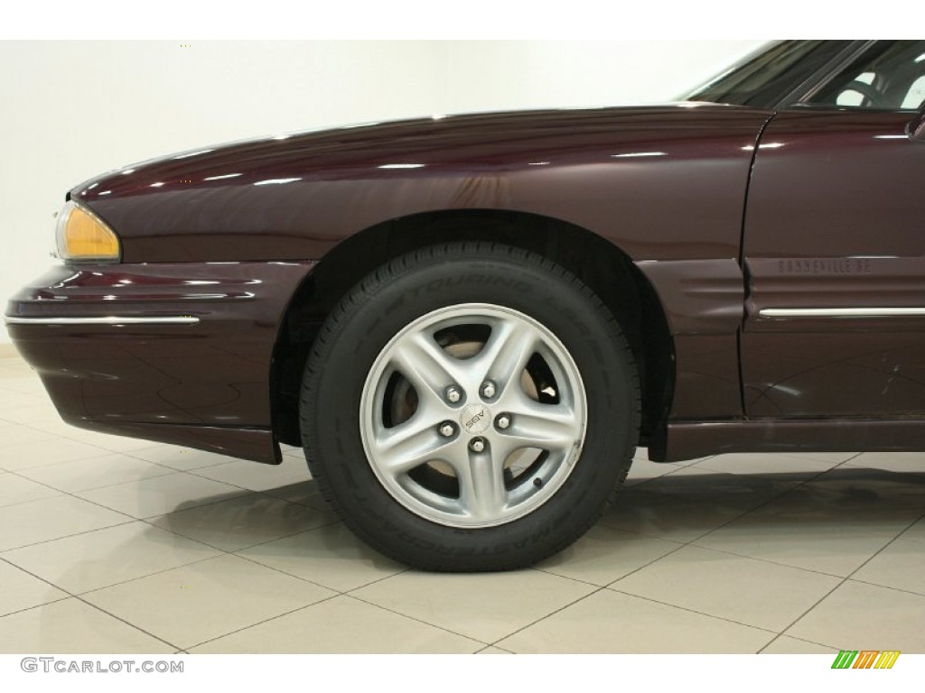 1999 Bonneville SE - Dark Cherry Metallic / Camel photo #21