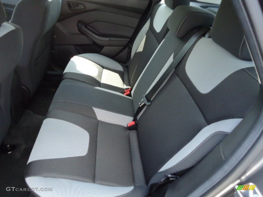 2012 Ford Focus SE Sport 5-Door Rear Seat Photo #69739102