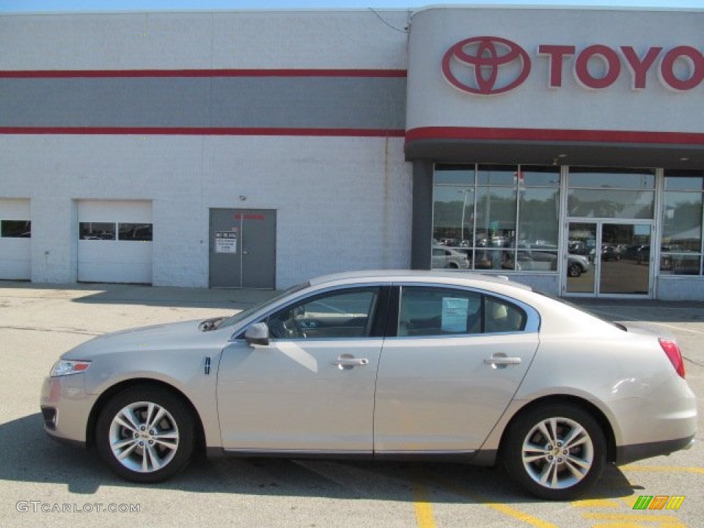 2009 MKS Sedan - Smokestone Metallic / Cashmere photo #2