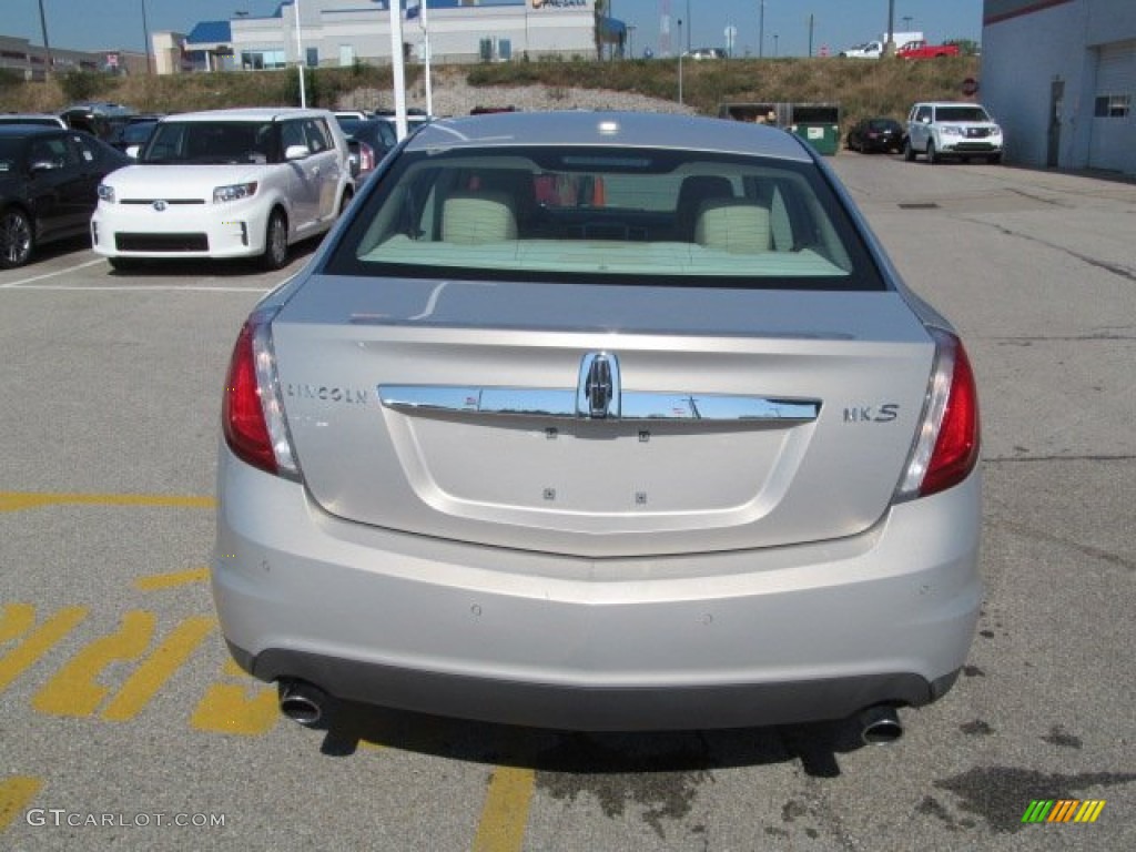 2009 MKS Sedan - Smokestone Metallic / Cashmere photo #5