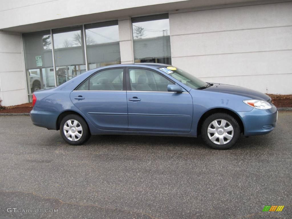 2004 Camry LE - Catalina Blue Metallic / Stone photo #7