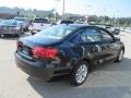 Black - Jetta SE Sedan Photo No. 6
