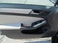 Black - Jetta SE Sedan Photo No. 12