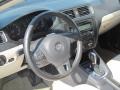 Black - Jetta SE Sedan Photo No. 13