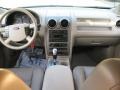 Pebble Beige 2006 Ford Freestyle SEL AWD Dashboard