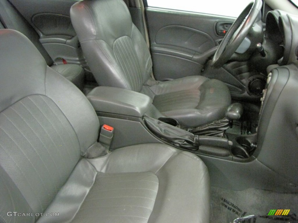 2002 Grand Am GT Sedan - Arctic White / Dark Pewter photo #12