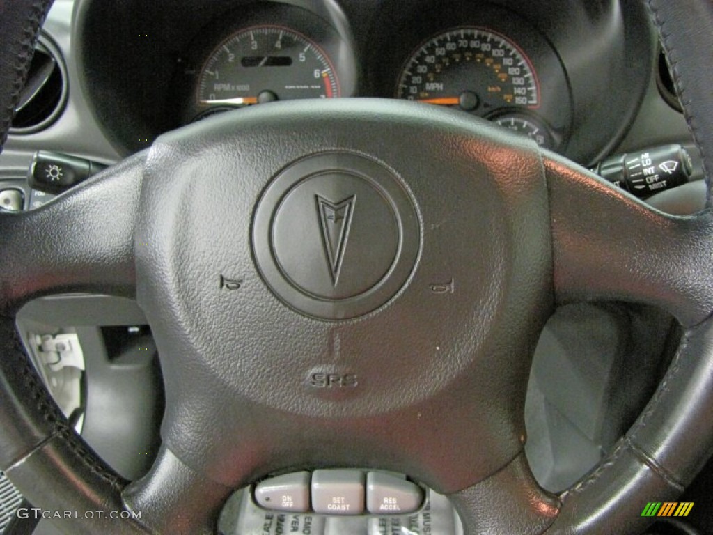 2002 Grand Am GT Sedan - Arctic White / Dark Pewter photo #18