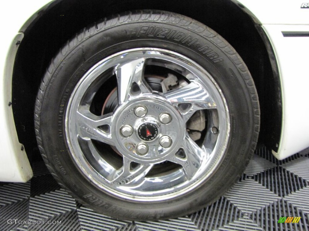 2002 Grand Am GT Sedan - Arctic White / Dark Pewter photo #33
