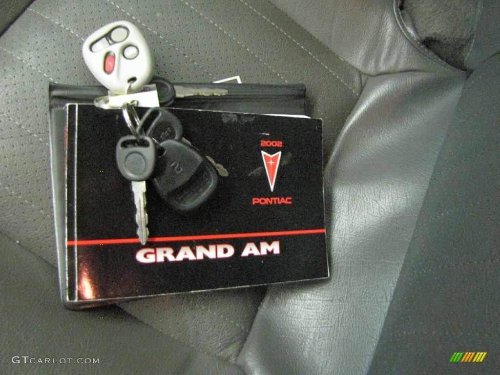 2002 Grand Am GT Sedan - Arctic White / Dark Pewter photo #35