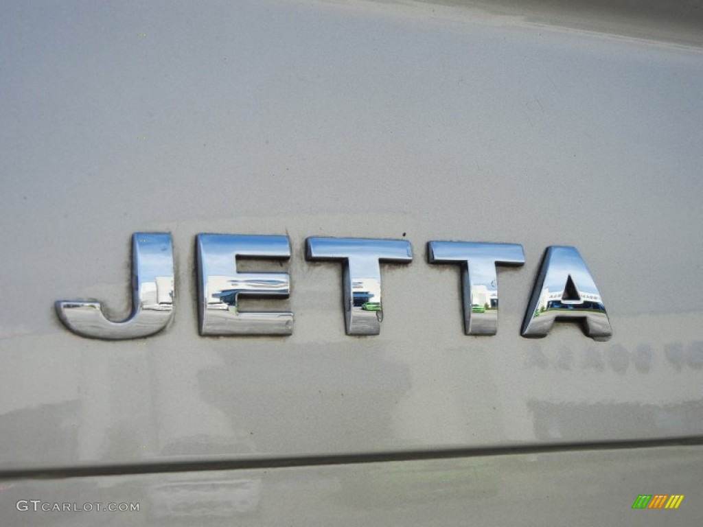 2005 Jetta GLS TDI Sedan - Wheat Beige Metallic / Black photo #9