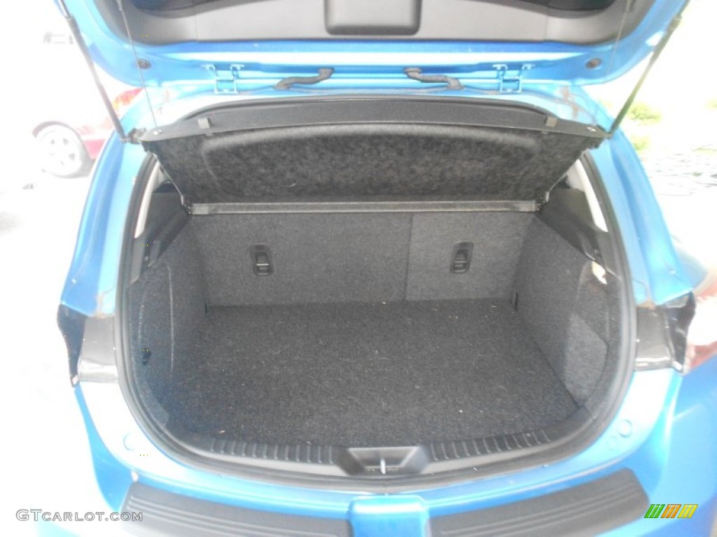2010 Mazda MAZDA3 s Grand Touring 5 Door Trunk Photo #69746620