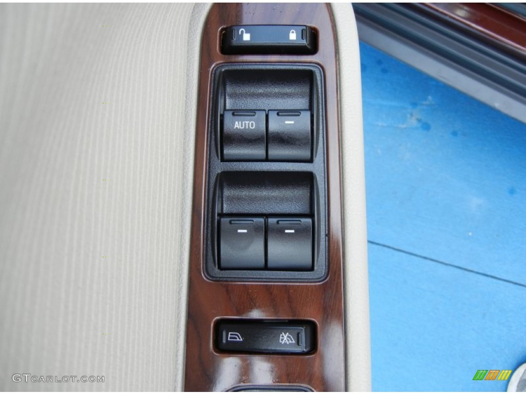 2009 Ford Taurus SEL Controls Photo #69746866