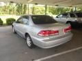 2002 Satin Silver Metallic Honda Accord SE Sedan  photo #2