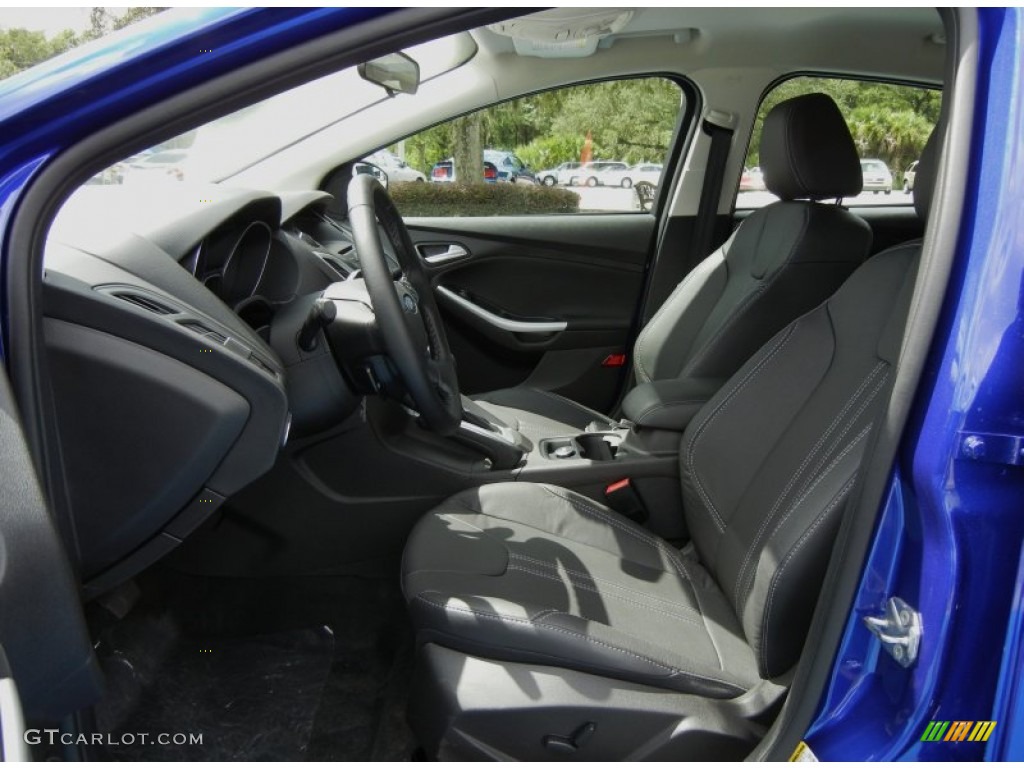 2013 Ford Focus SE Hatchback Front Seat Photo #69747394