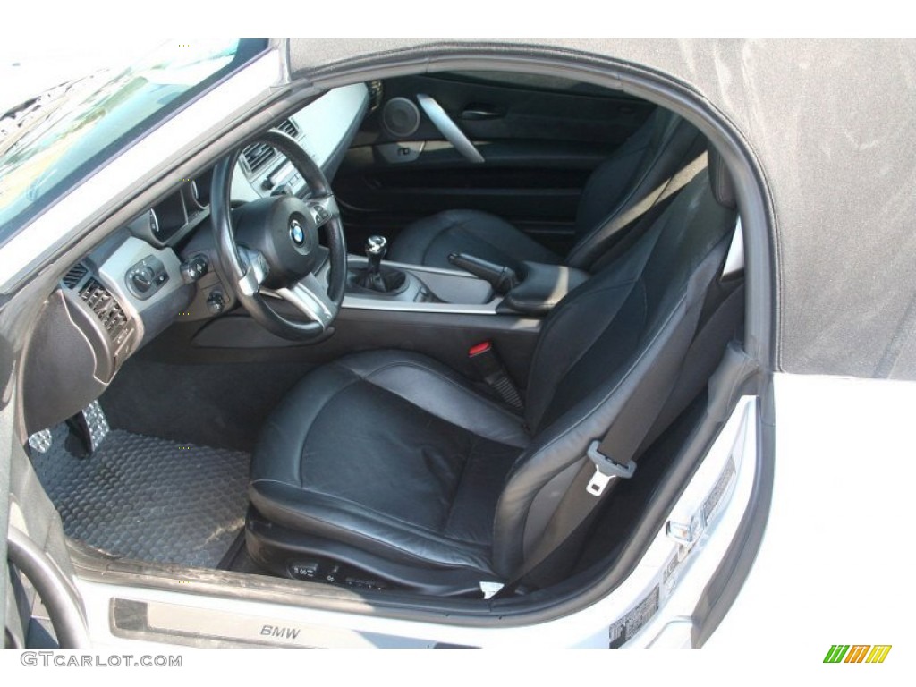 Black Interior 2004 BMW Z4 2.5i Roadster Photo #69749860