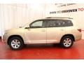 Sandy Beach Metallic - Highlander V6 4WD Photo No. 5