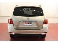 Sandy Beach Metallic - Highlander V6 4WD Photo No. 7