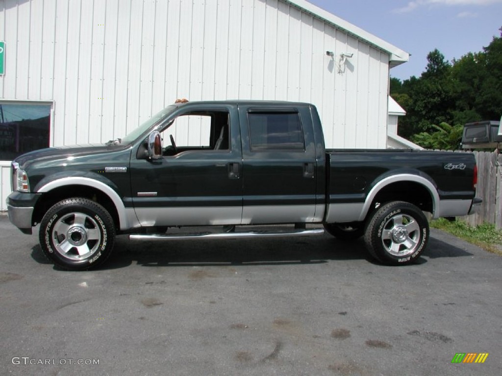 2006 F350 Super Duty Lariat Crew Cab 4x4 - Dark Green Satin Metallic / Medium Flint photo #4