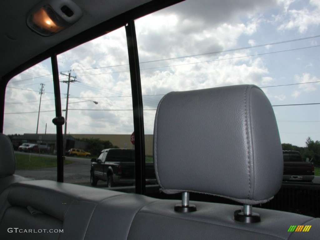 2006 F350 Super Duty Lariat Crew Cab 4x4 - Dark Green Satin Metallic / Medium Flint photo #45