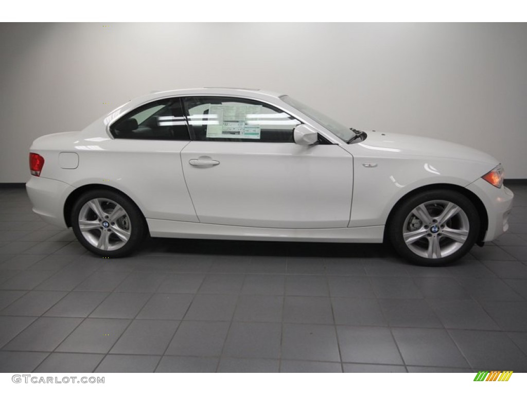 2013 1 Series 128i Coupe - Alpine White / Black photo #2