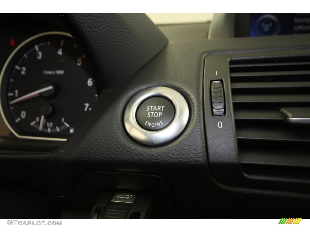 2013 1 Series 128i Coupe - Alpine White / Black photo #21