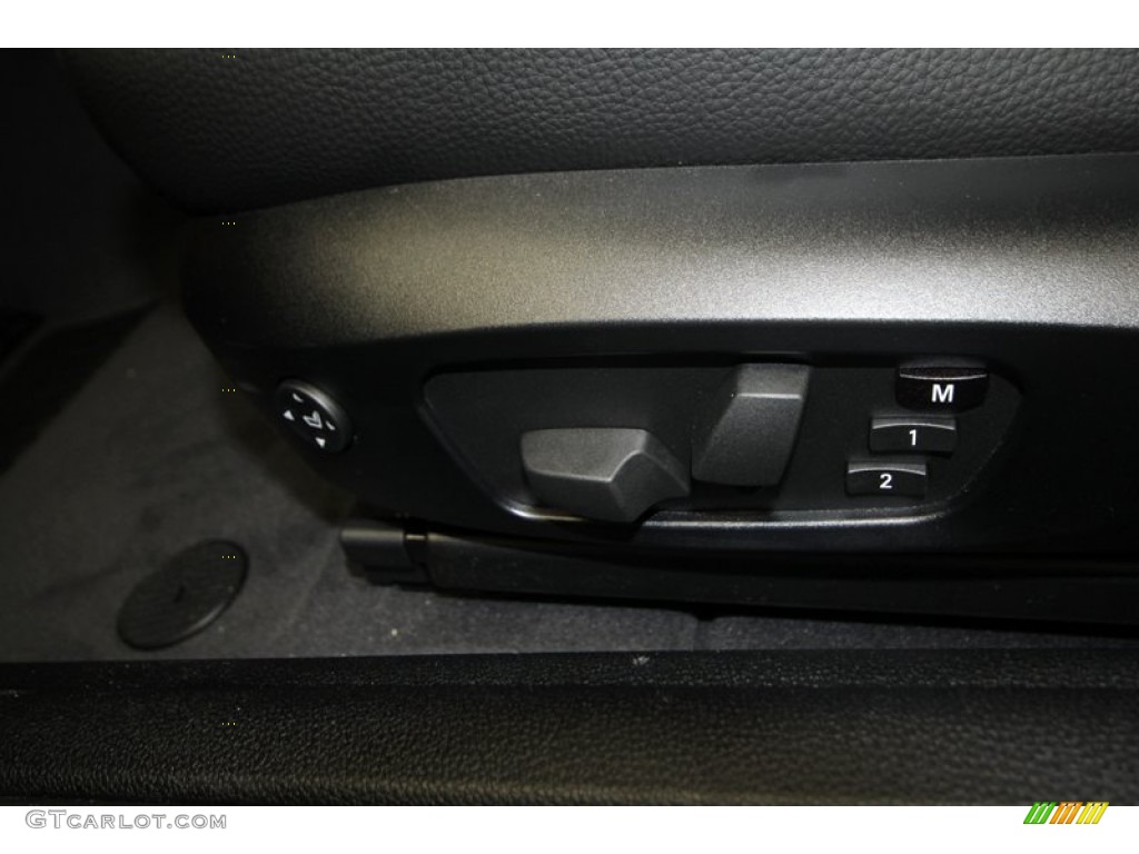 2013 1 Series 128i Convertible - Black Sapphire Metallic / Black photo #15