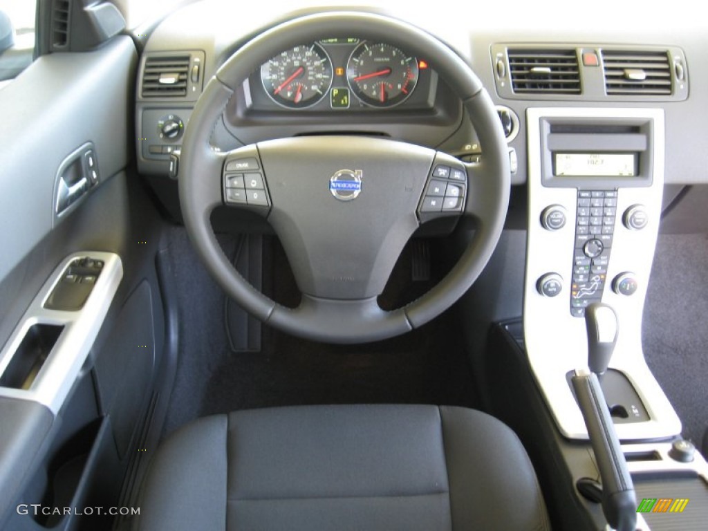 2013 Volvo C30 T5 Off Black Dashboard Photo #69754568