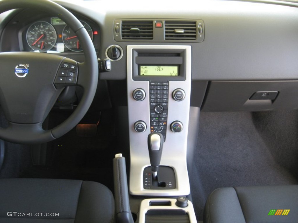 2013 C30 T5 - Titanium Grey Metallic / Off Black photo #23