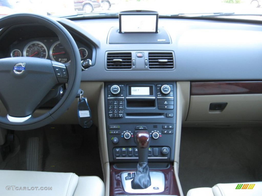 2013 Volvo XC90 3.2 AWD Beige Dashboard Photo #69755110