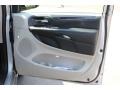 Bright Silver Metallic - Grand Caravan SE Photo No. 20