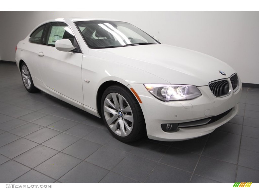 2013 3 Series 328i Coupe - Alpine White / Black photo #1